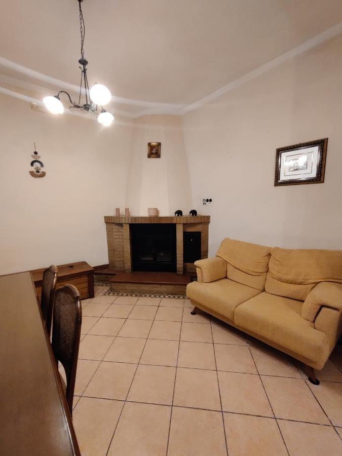 Villa Enrico Monticchio  Kültér fotó